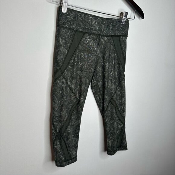 NWOT Lululemon Cool To Street Crop - Jazzy White Gator - Picture 5 of 8